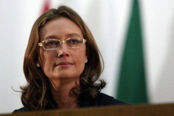 Deputada Maria do Rosário, sobre o presidente Jair Bolsonaro: 'Não tenho estômago para me dirigir a uma pessoa como essa' Deputada Maria do Rosário, sobre o presidente Jair Bolsonaro: 'Não tenho estômago para me dirigir a uma pessoa como essa'